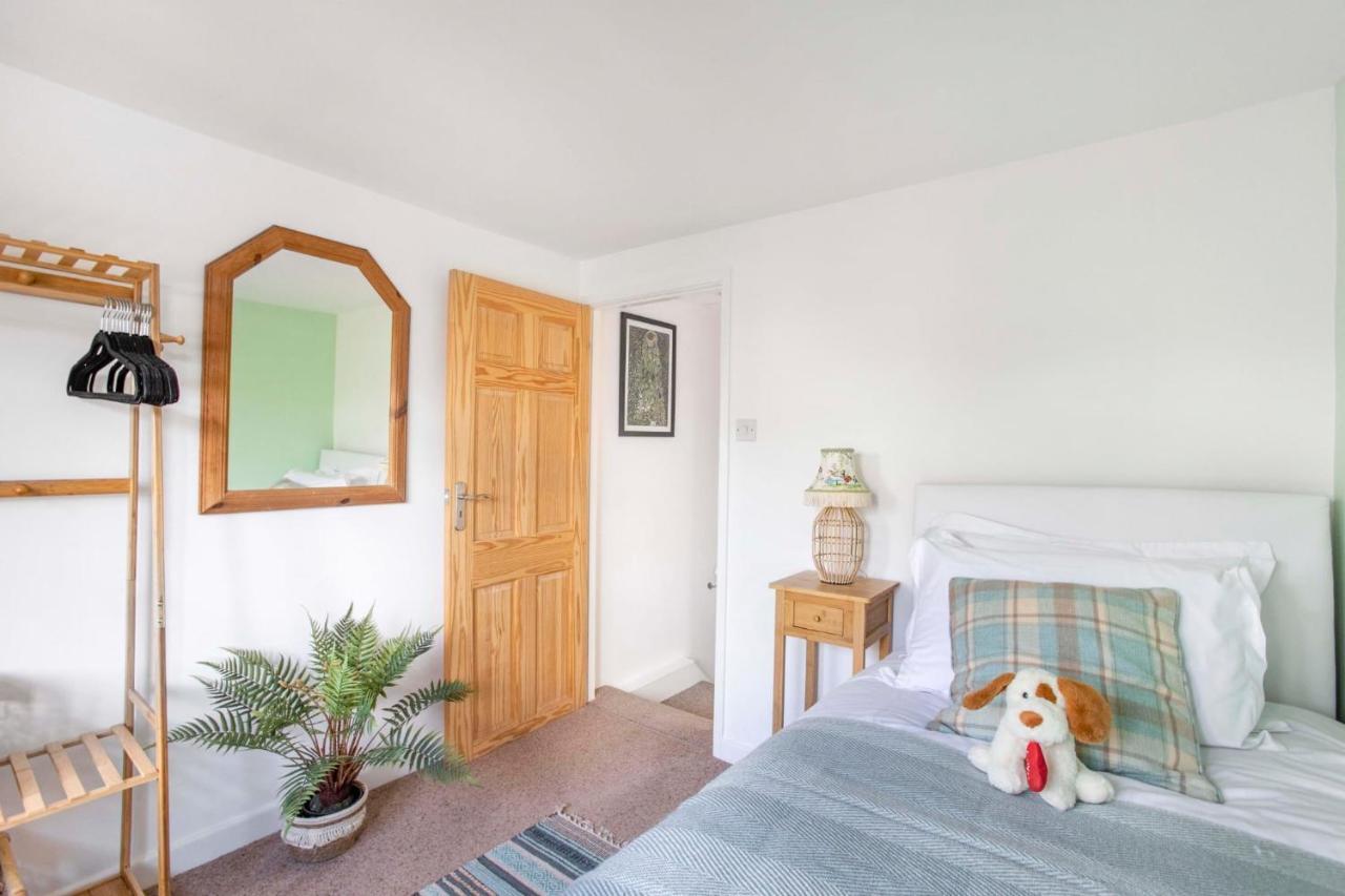 Stunning Character 2Bed Cottage In St Albans Wifi מראה חיצוני תמונה